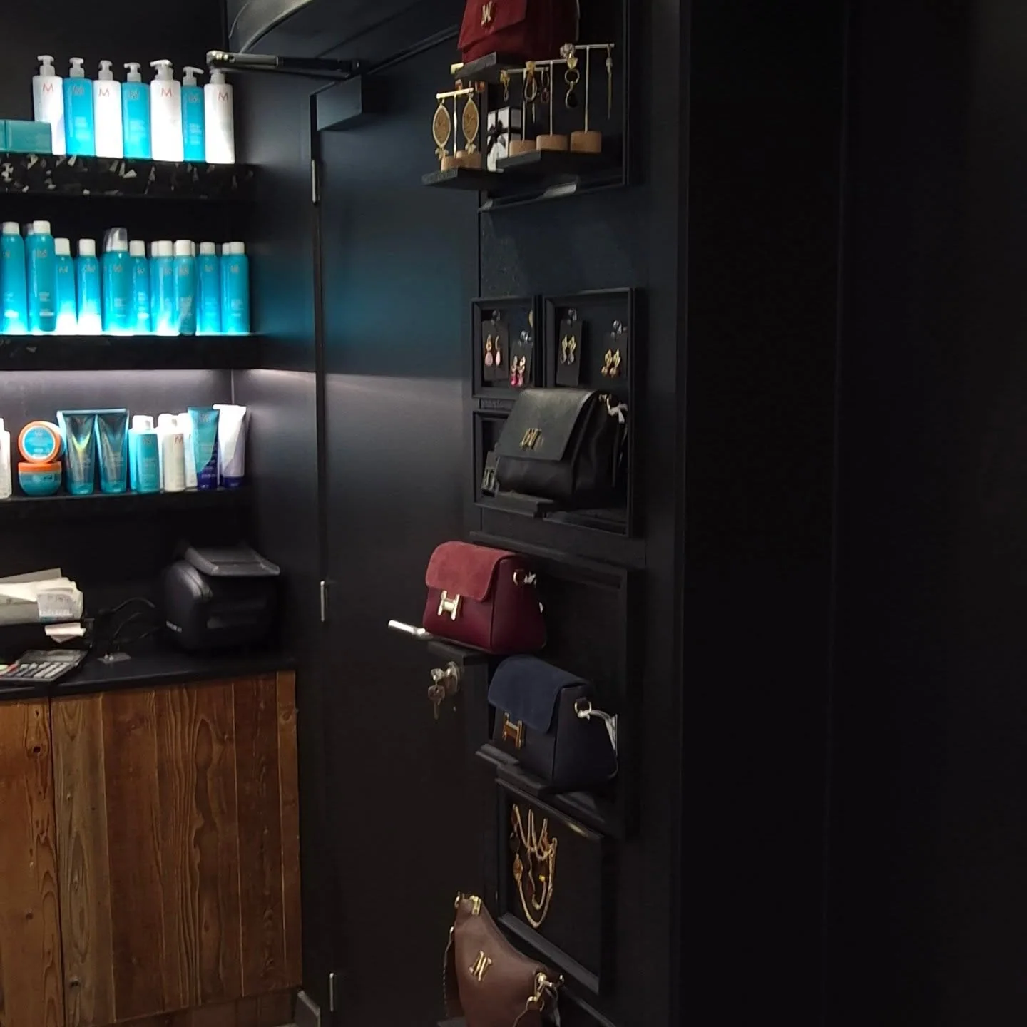 Het salon van Micovero Style